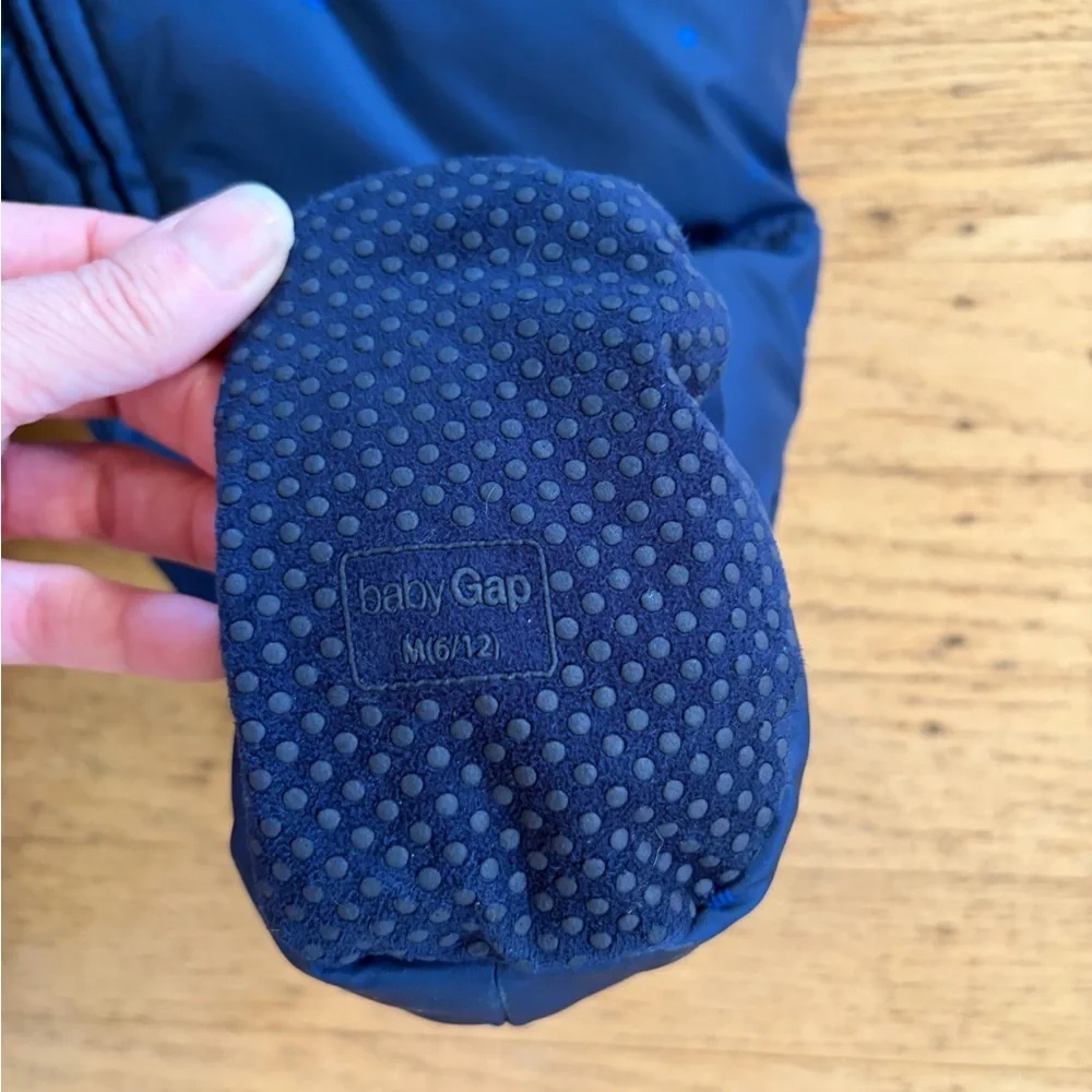 Baby gap down bunting suit with attached booties 6 months to 12 months
